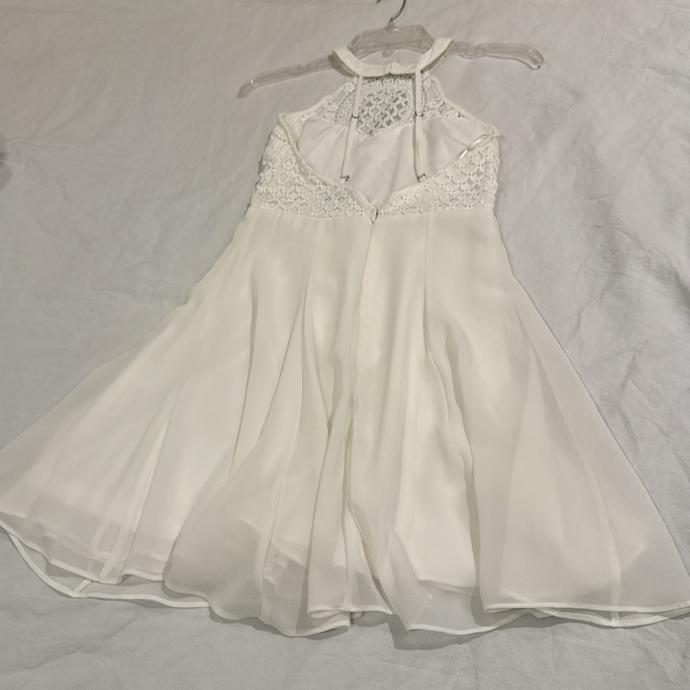 White Lulu’s Mini Dress - Picture 3 of 4